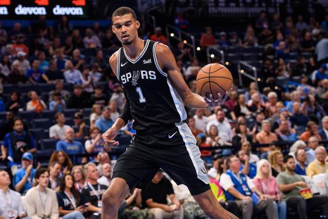 熊猫体育app下载-超越姚明尘封19年纪录！文班亚马正在改写NBA中锋定义